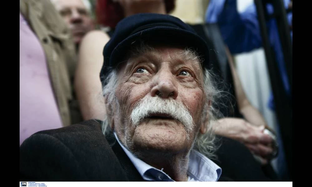 Με δημοσία δαπάνη θα γίνει η κηδεία του Μανώλη Γλέζου